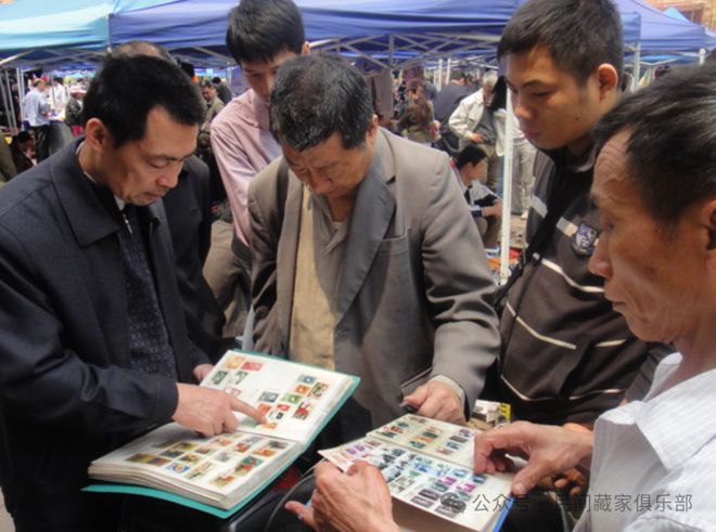 的“收藏品”把老年人的爱好秒成渣渣瓦力棋牌猴票被时代淘汰！小学生玩(图1)